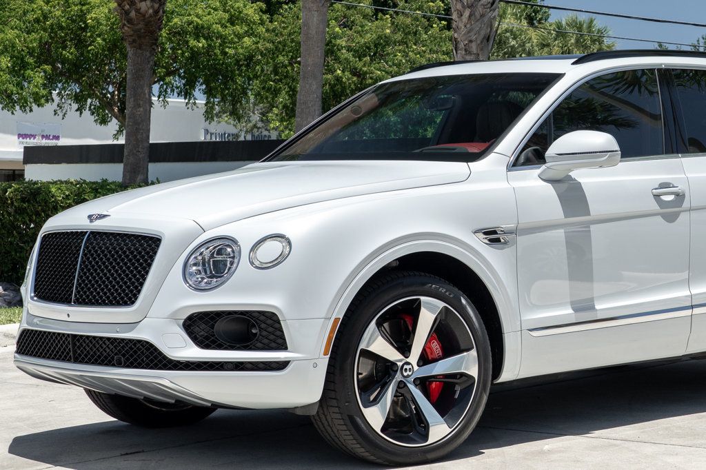 2019 Bentley Bentayga V8 photo 2