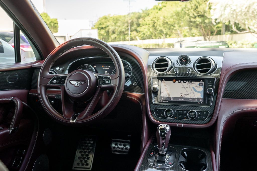 2019 Bentley Bentayga V8 photo 21