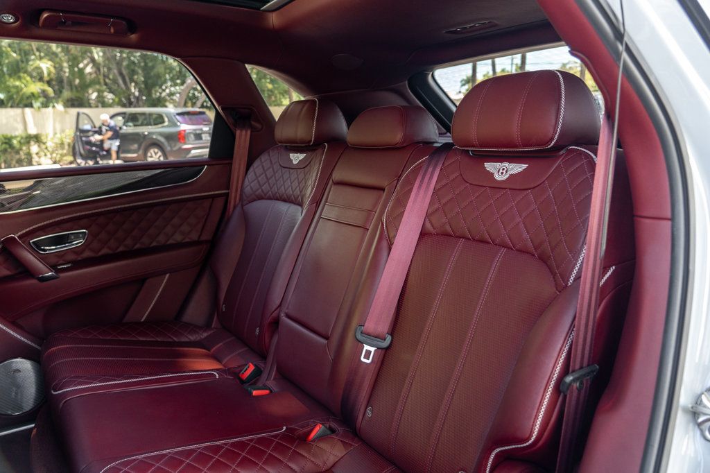 2019 Bentley Bentayga V8 photo 24