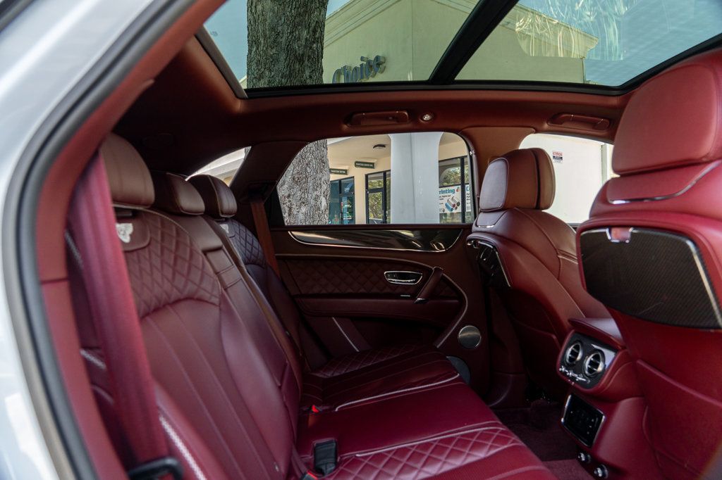 2019 Bentley Bentayga V8 photo 27