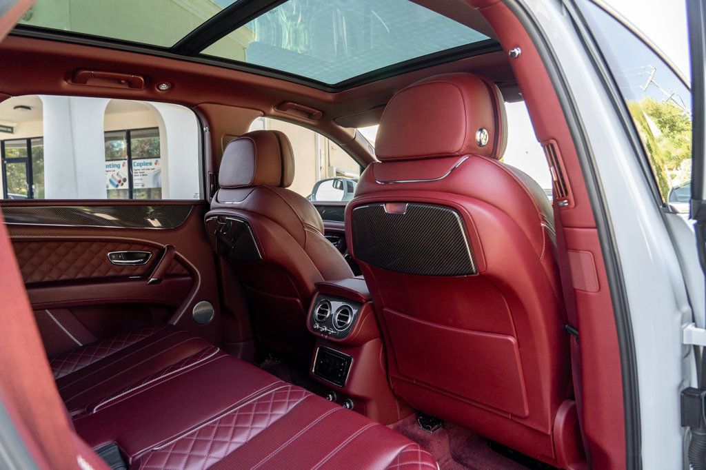2019 Bentley Bentayga V8 photo 28