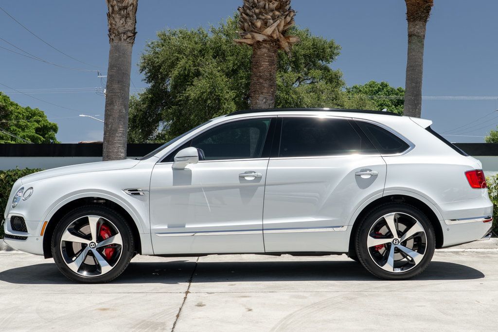 2019 Bentley Bentayga V8 photo 3