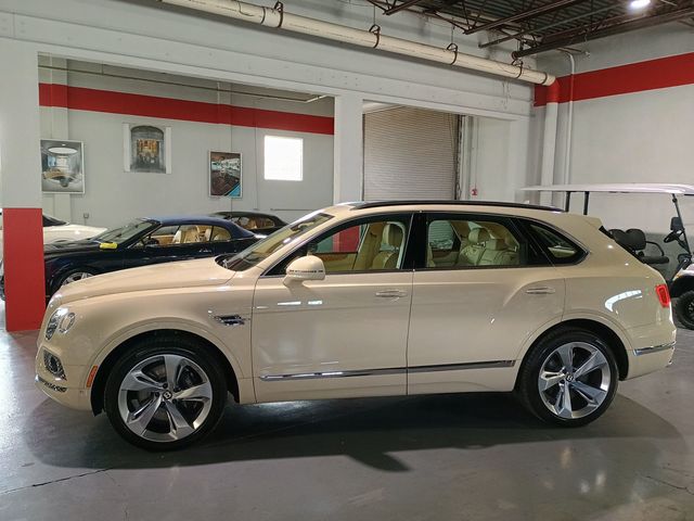 2019 Bentley Bentayga V8 AWD 1 Owner Clean Carfax - 23028482 - 1
