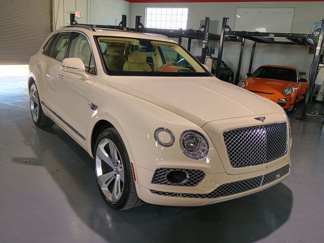 2019 Bentley Bentayga V8 AWD 1 Owner Clean Carfax - 23028482 - 6