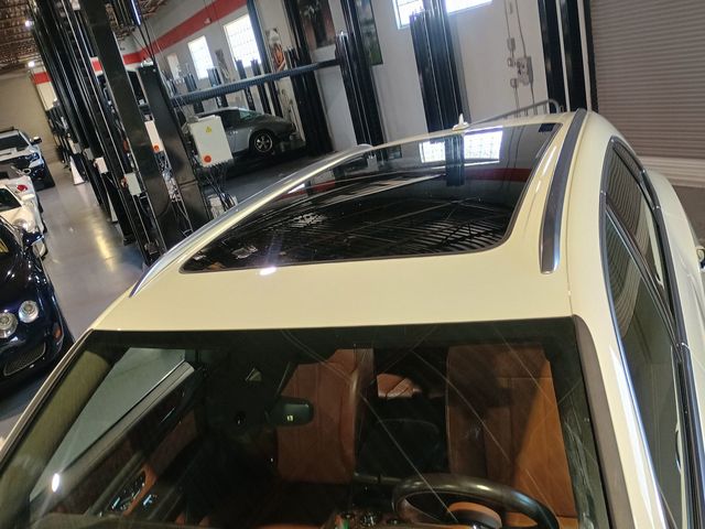 2019 Bentley Bentayga V8 AWD 1 Owner Clean Carfax Mulliner - 22950805 - 9