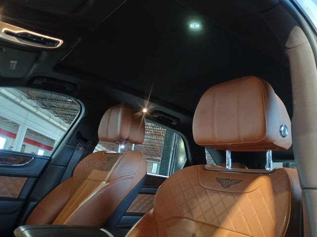 2019 Bentley Bentayga V8 AWD 1 Owner Clean Carfax Mulliner - 22950805 - 16