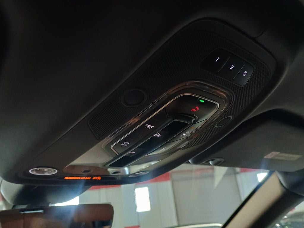 2019 Bentley Bentayga V8 AWD 1 Owner Clean Carfax Mulliner - 22950805 - 21