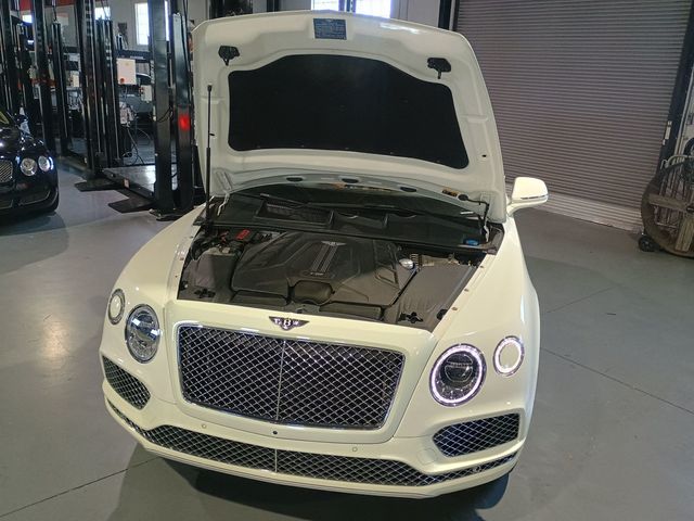 2019 Bentley Bentayga V8 AWD 1 Owner Clean Carfax Mulliner - 22950805 - 37