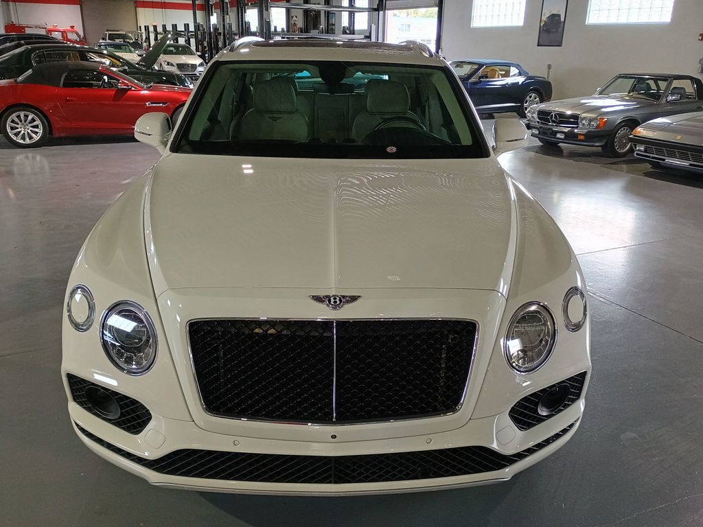 2019 Bentley Bentayga V8 AWD Clean AutoCheck Florida SUV - 23018228 - 9