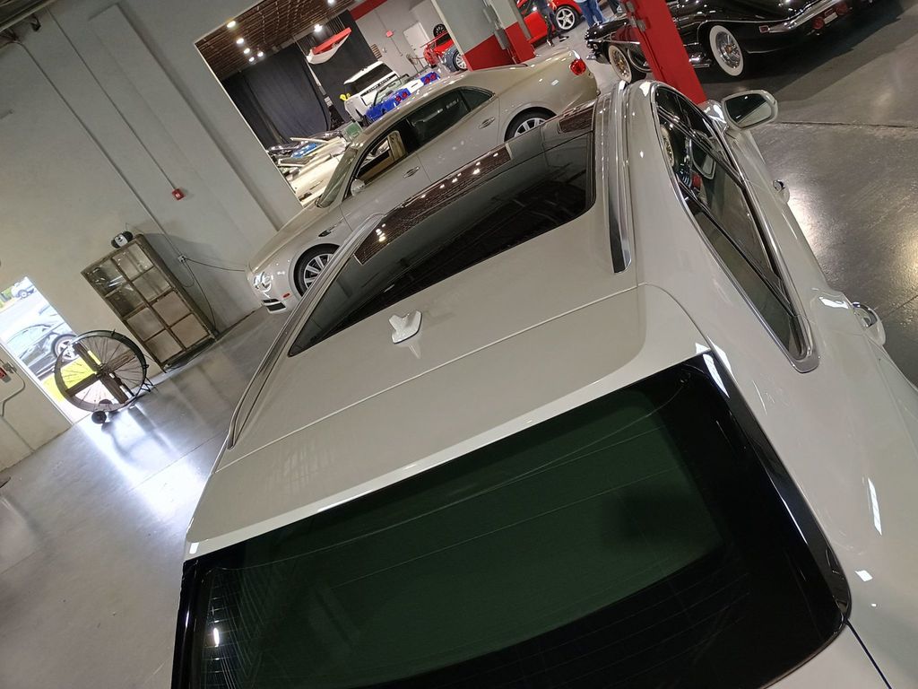 2019 Bentley Bentayga V8 AWD Clean AutoCheck Florida SUV - 23018228 - 11