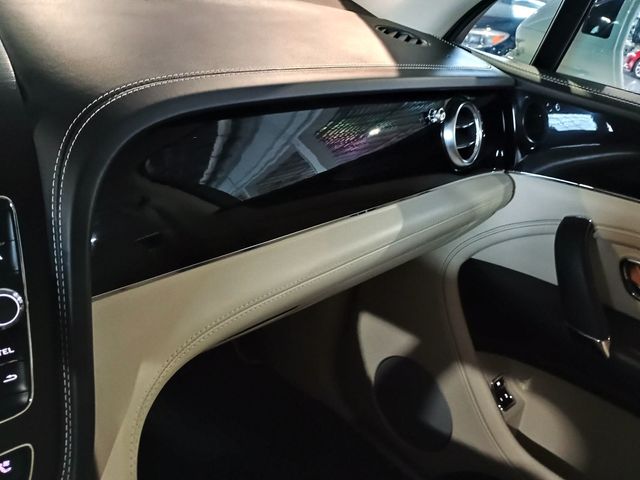 2019 Bentley Bentayga V8 AWD Clean AutoCheck Florida SUV - 23018228 - 23