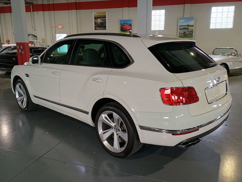 2019 Bentley Bentayga V8 AWD Clean AutoCheck Florida SUV - 23018228 - 3