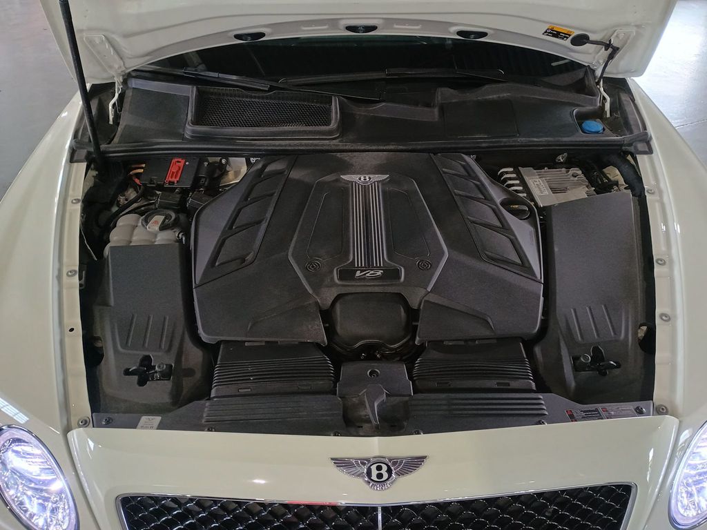 2019 Bentley Bentayga V8 AWD Clean AutoCheck Florida SUV - 23018228 - 44