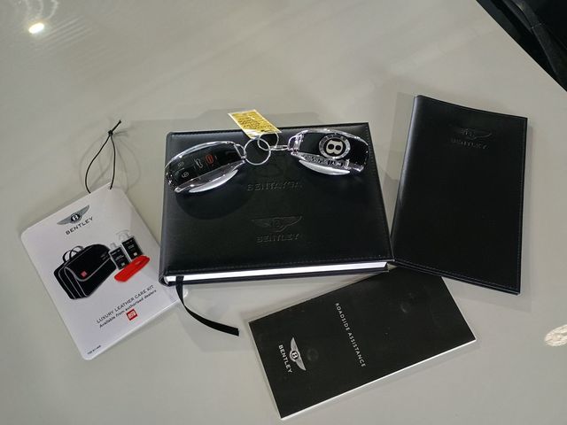 2019 Bentley Bentayga V8 AWD Clean AutoCheck Florida SUV - 23018228 - 56