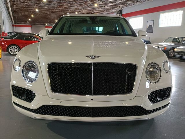 2019 Bentley Bentayga V8 AWD Clean AutoCheck Florida SUV - 23018228 - 8