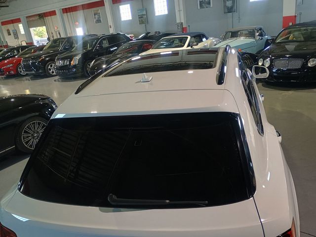 2019 Bentley Bentayga V8 AWD Clean Carfax Florida SUV - 22966127 - 10