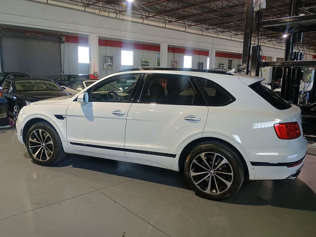 2019 Bentley Bentayga V8 AWD Clean Carfax Florida SUV - 22966127 - 1