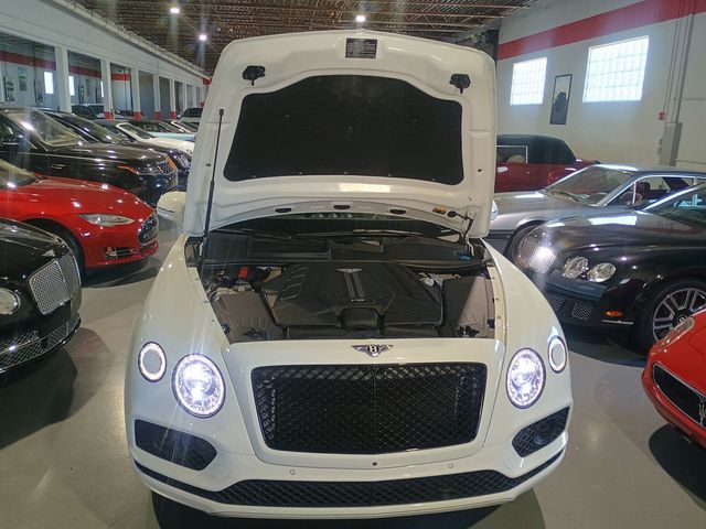 2019 Bentley Bentayga V8 AWD Clean Carfax Florida SUV - 22966127 - 39