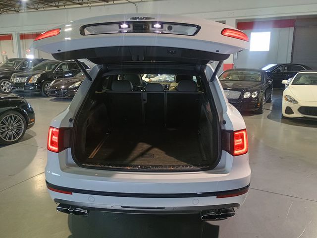 2019 Bentley Bentayga V8 AWD Clean Carfax Florida SUV - 22966127 - 44