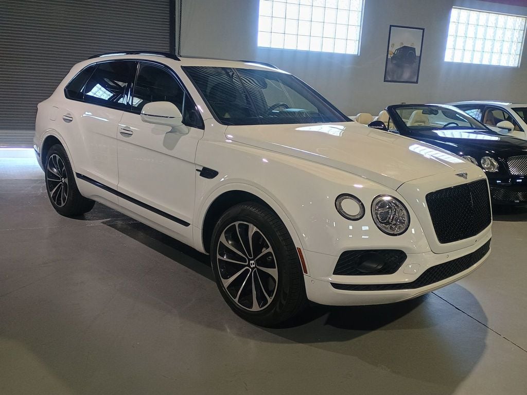 2019 Bentley Bentayga V8 AWD Clean Carfax Florida SUV - 22966127 - 6