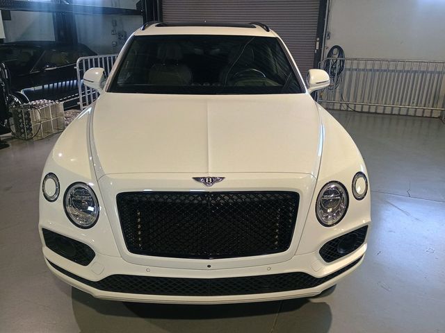 2019 Bentley Bentayga V8 AWD Clean Carfax Florida SUV - 22966127 - 8