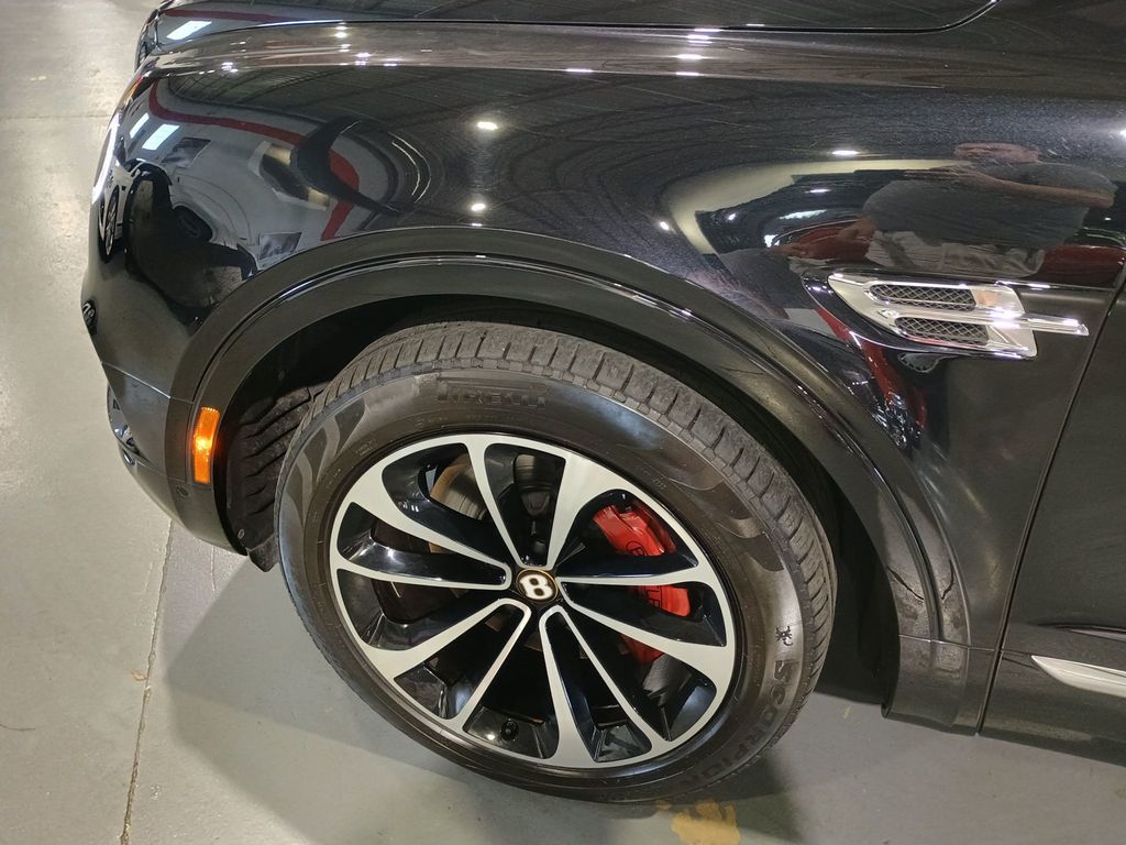 2019 Bentley Bentayga V8 AWD Florida SUV - 23039106 - 41