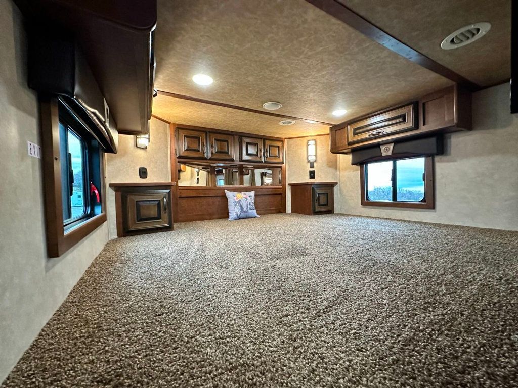 2019 Bison 3H 18 Foot Super Slide Living Quarters  - 21863716 - 10