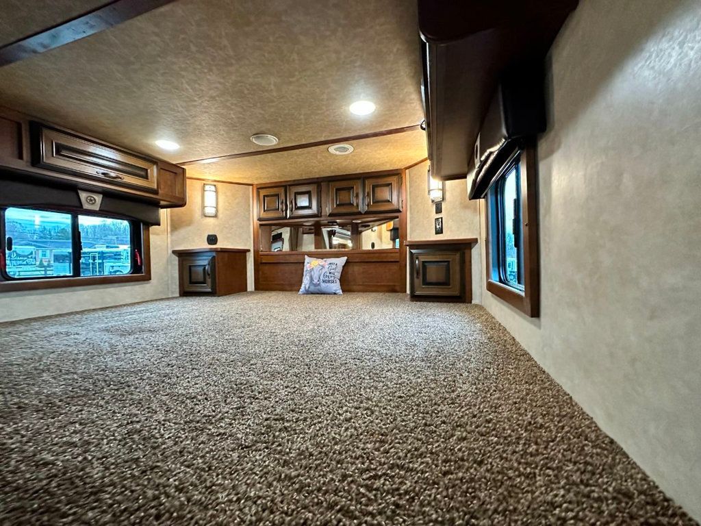 2019 Bison 3H 18 Foot Super Slide Living Quarters  - 21863716 - 11