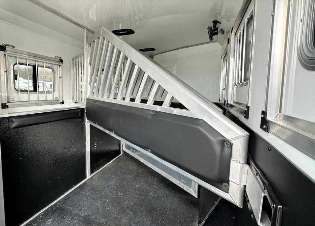 2019 Bison 3H 18 Foot Super Slide Living Quarters  - 21863716 - 4