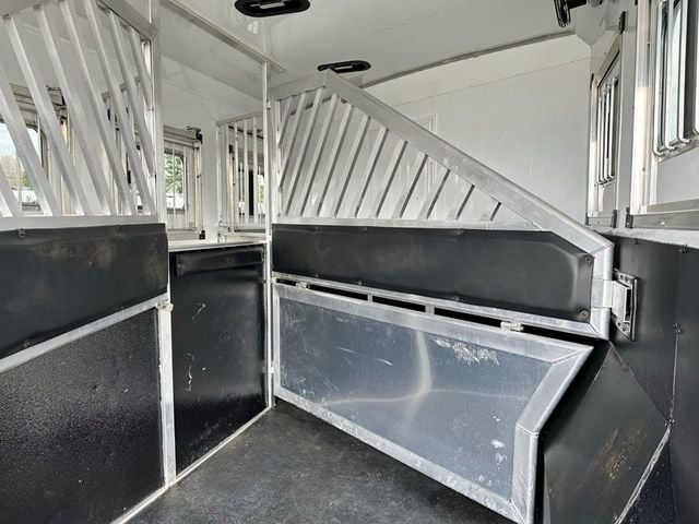 2019 Bison 3H 18 Foot Super Slide Living Quarters  - 21863716 - 5