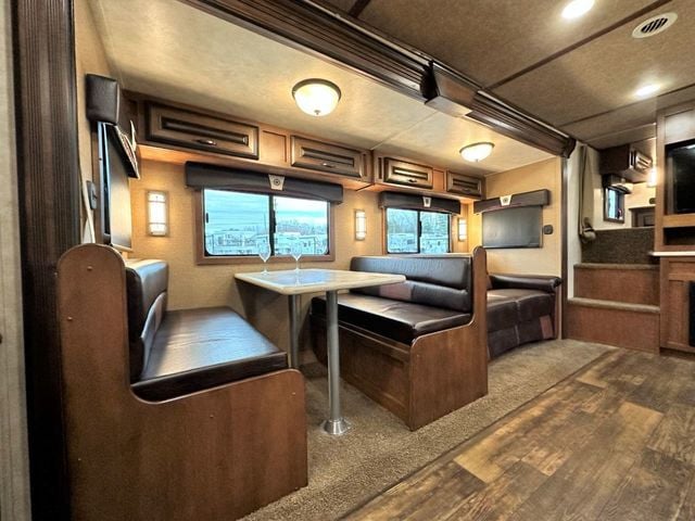 2019 Bison 3H 18 Foot Super Slide Living Quarters  - 21863716 - 8