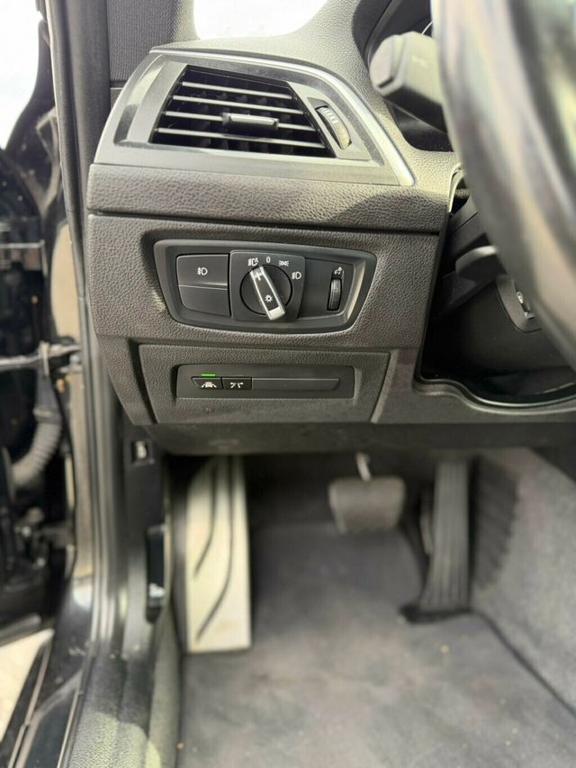 2019 BMW 2 Series 230i - 23044627 - 18
