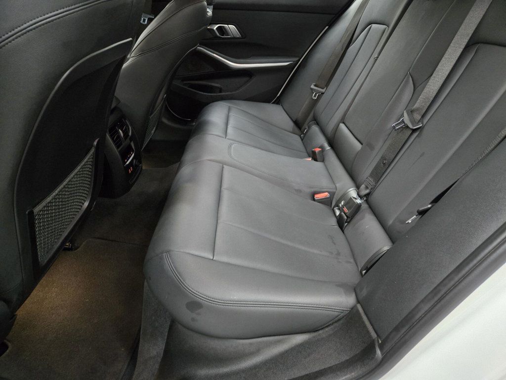 2019 BMW 3 Series 330i - 22929939 - 9
