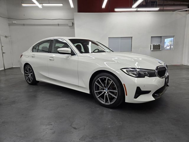2019 BMW 3 Series 330i - 22971988 - 3