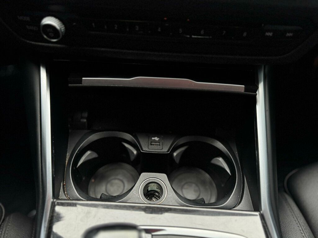 2019 BMW 3 Series 330i - 22940197 - 25