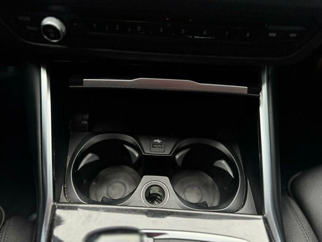 2019 BMW 3 Series 330i - 22940197 - 25