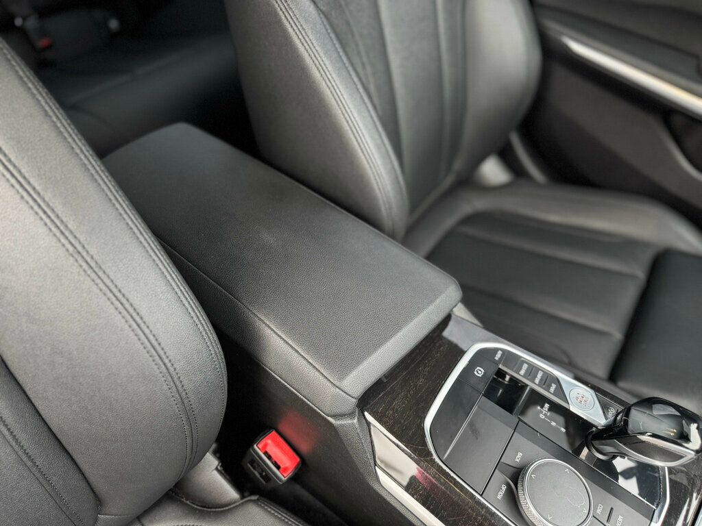 2019 BMW 3 Series 330i - 22940197 - 29