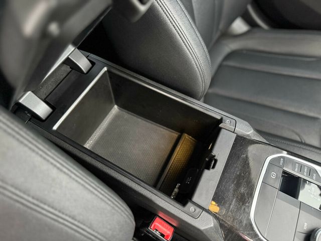 2019 BMW 3 Series 330i - 22940197 - 30