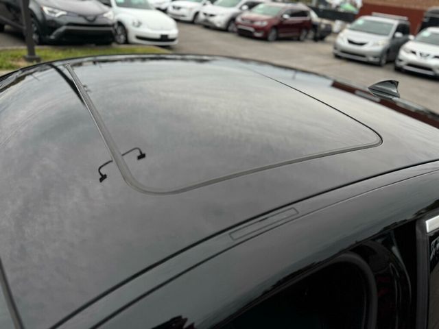 2019 BMW 3 Series 330i - 22940197 - 43