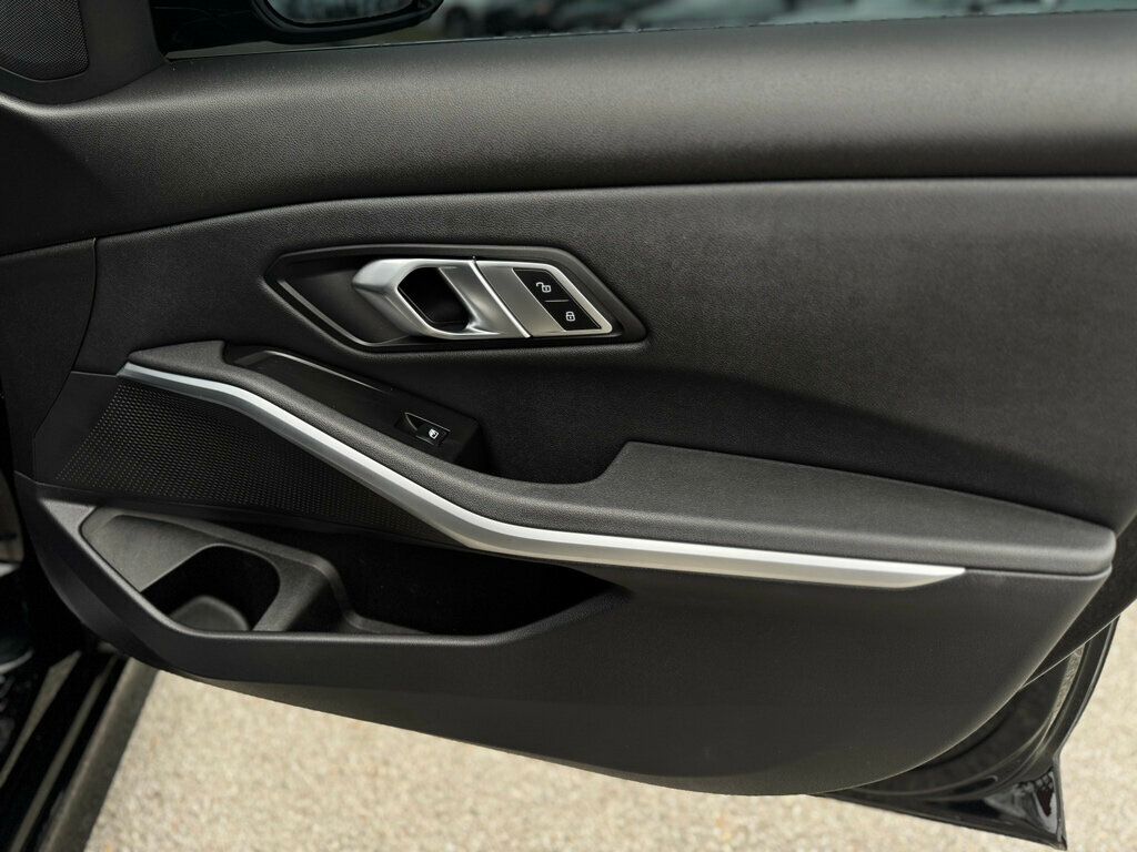 2019 BMW 3 Series 330i - 22940197 - 44