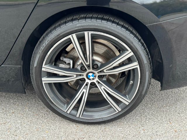 2019 BMW 3 Series 330i - 22940197 - 50