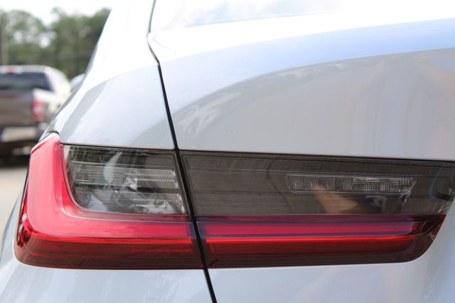 2019 BMW 3 Series 330i - 22928943 - 10