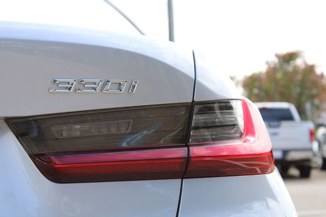 2019 BMW 3 Series 330i - 22928943 - 11