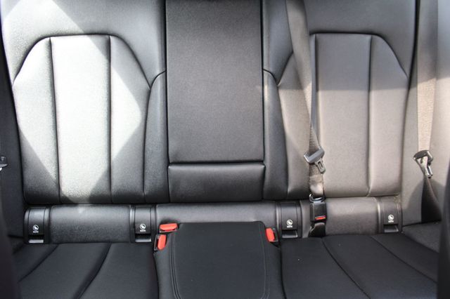 2019 BMW 3 Series 330i - 22928943 - 21