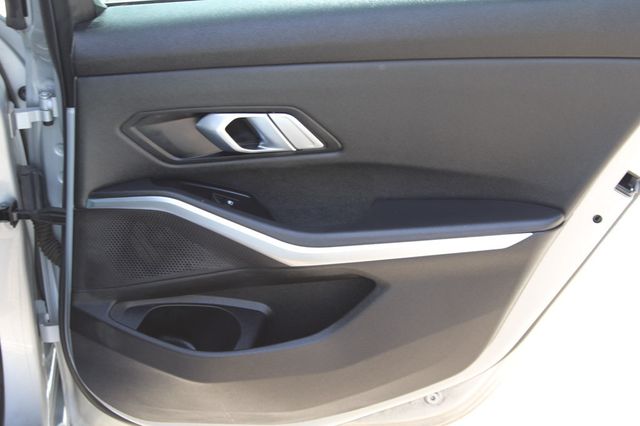 2019 BMW 3 Series 330i - 22928943 - 25