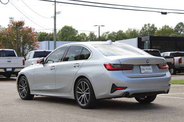 2019 BMW 3 Series 330i - 22928943 - 4