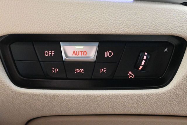 2019 BMW 3 Series 330i - 23038684 - 21
