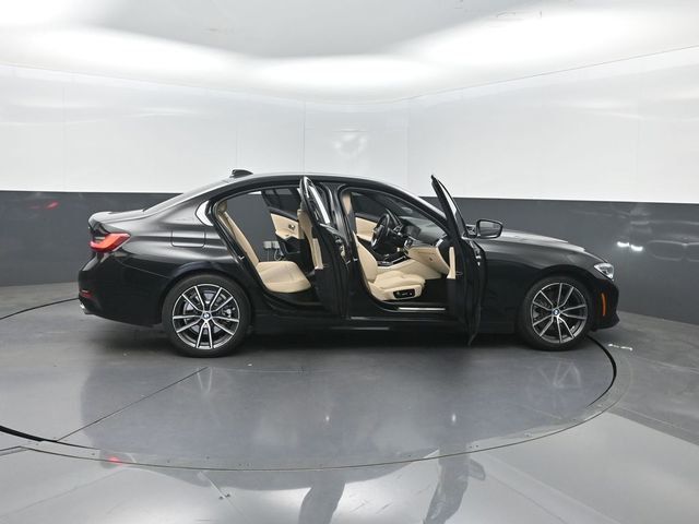 2019 BMW 3 Series 330i - 23038684 - 35