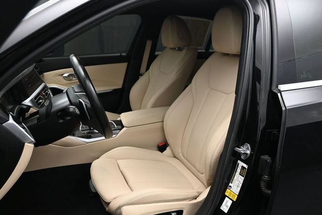 2019 BMW 3 Series 330i - 23038684 - 4