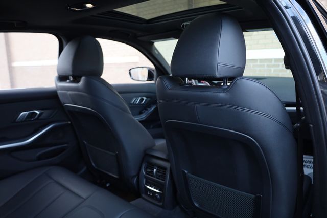 2019 BMW 3 Series 330i - 22972437 - 19